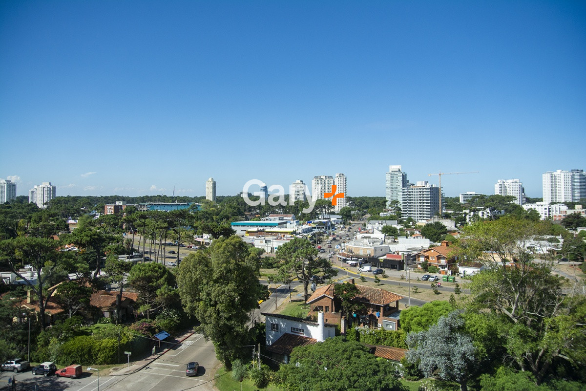 Apartamento ID.28248 - Apartamento 2 dormitorios en venta a metros del mar, Punta del Este