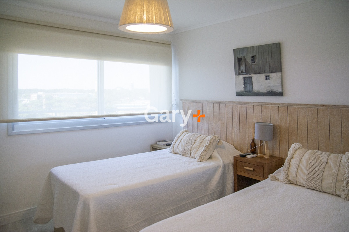 Apartamento ID.28248 - Apartamento 2 dormitorios en venta a metros del mar, Punta del Este
