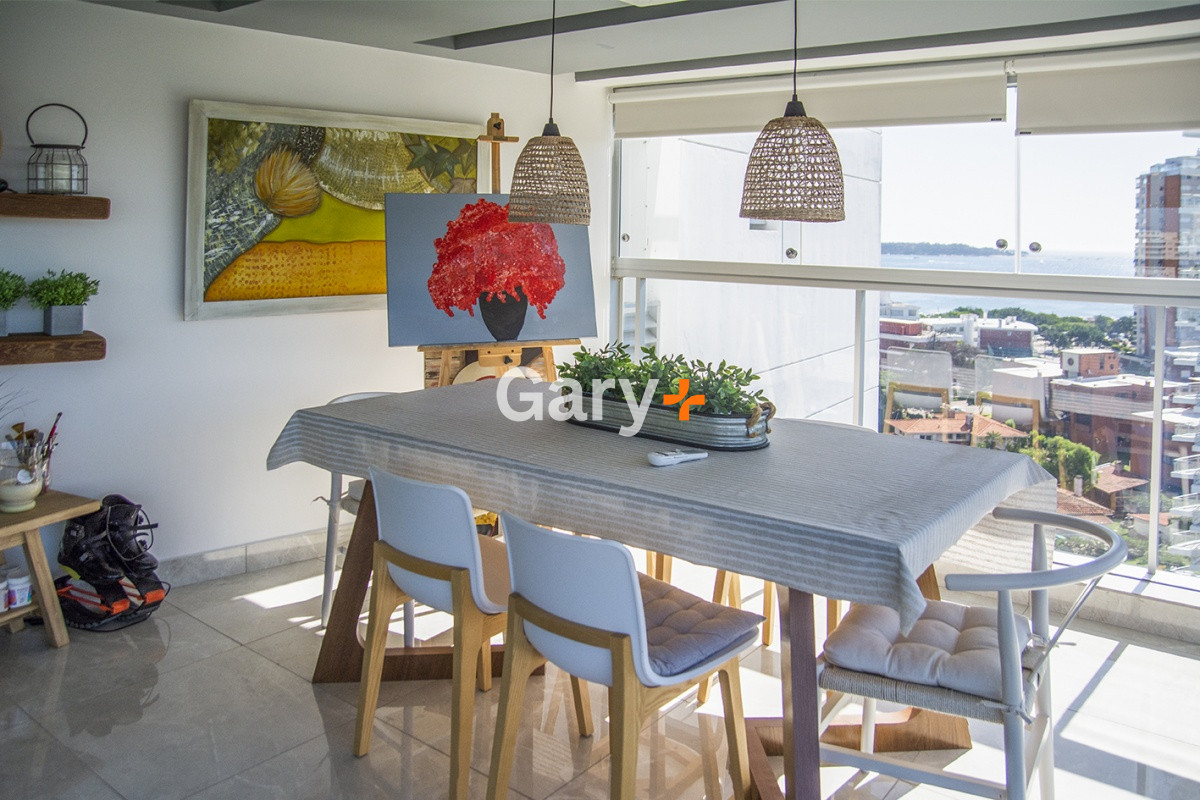 Apartamento ID.28248 - Apartamento 2 dormitorios en venta a metros del mar, Punta del Este