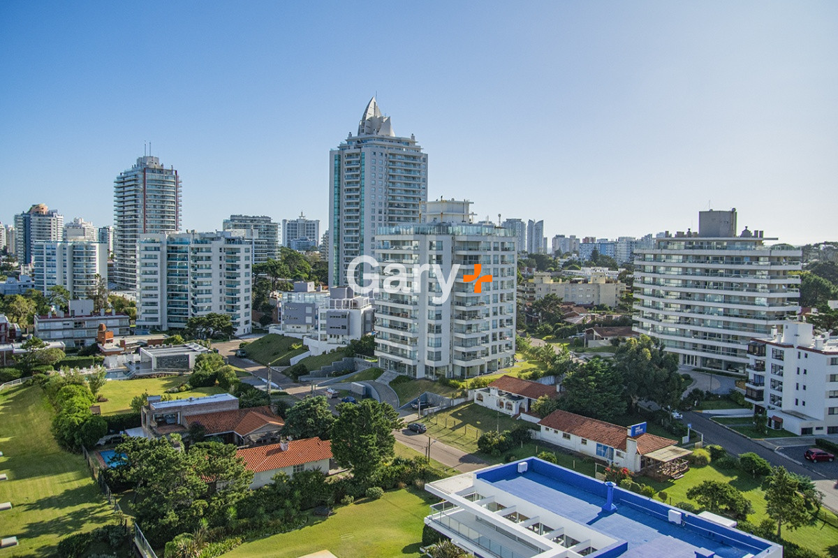 Apartamento ID.26474 - Hermoso Departamento en venta de 3 dormitorios. Torre Tiburon. Playa Brava.