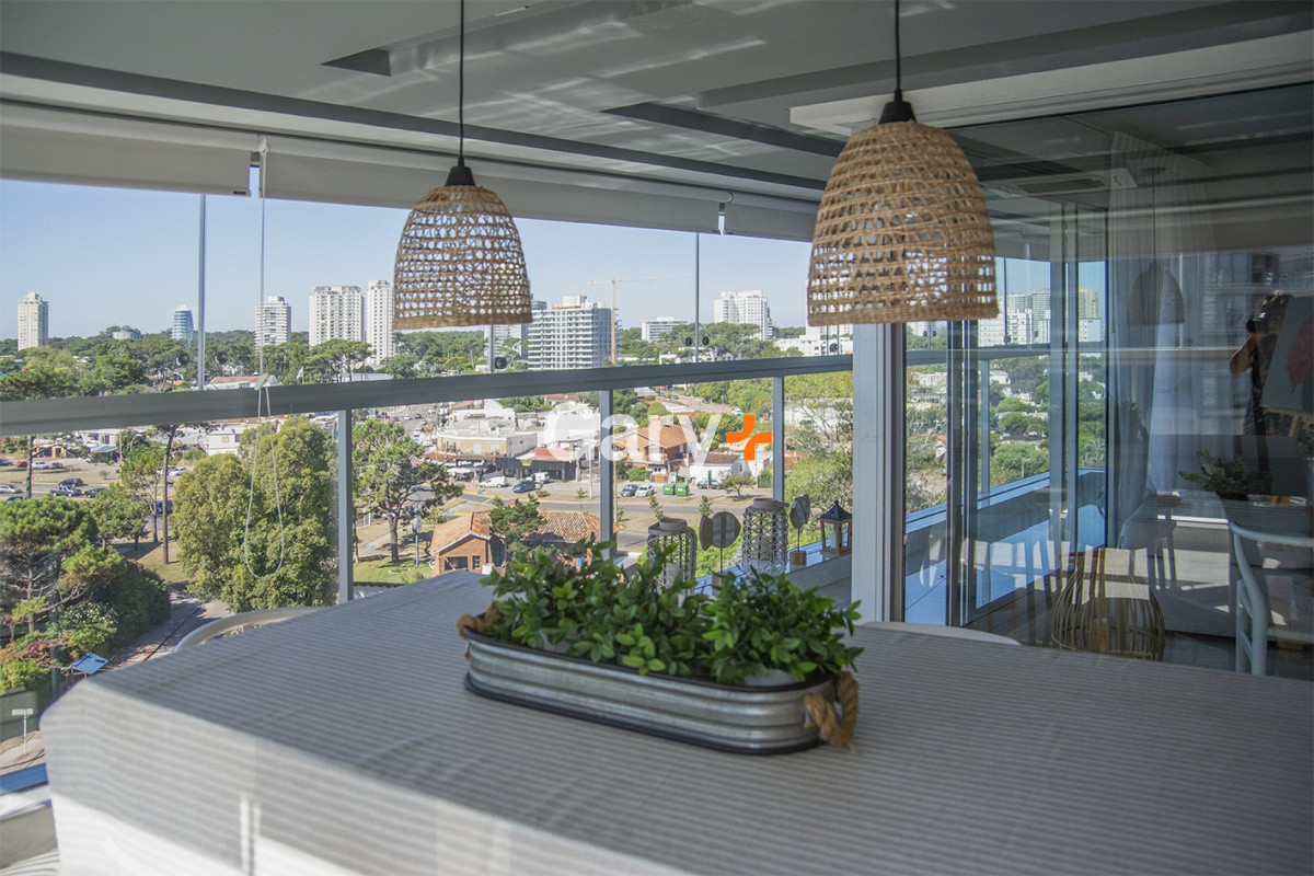 Apartamento ID.28248 - Apartamento 2 dormitorios en venta a metros del mar, Punta del Este