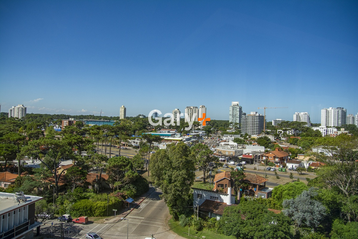 Apartamento ID.28248 - Apartamento 2 dormitorios en venta a metros del mar, Punta del Este