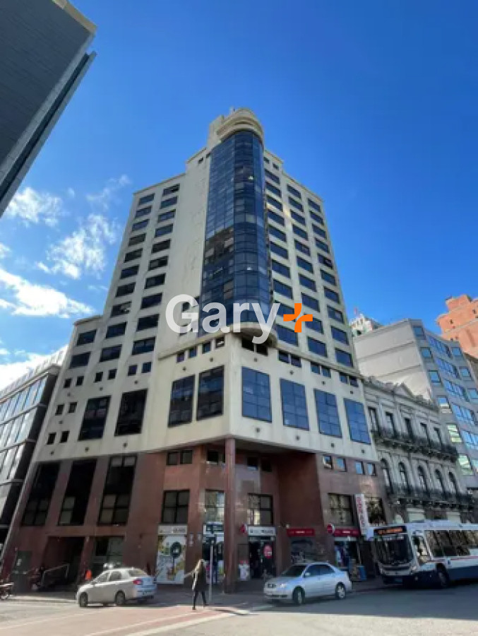 Apartamento ID.28041 - 2 OFICINAS EN VENTA UNIFICADAS EN CIUDAD VIEJA