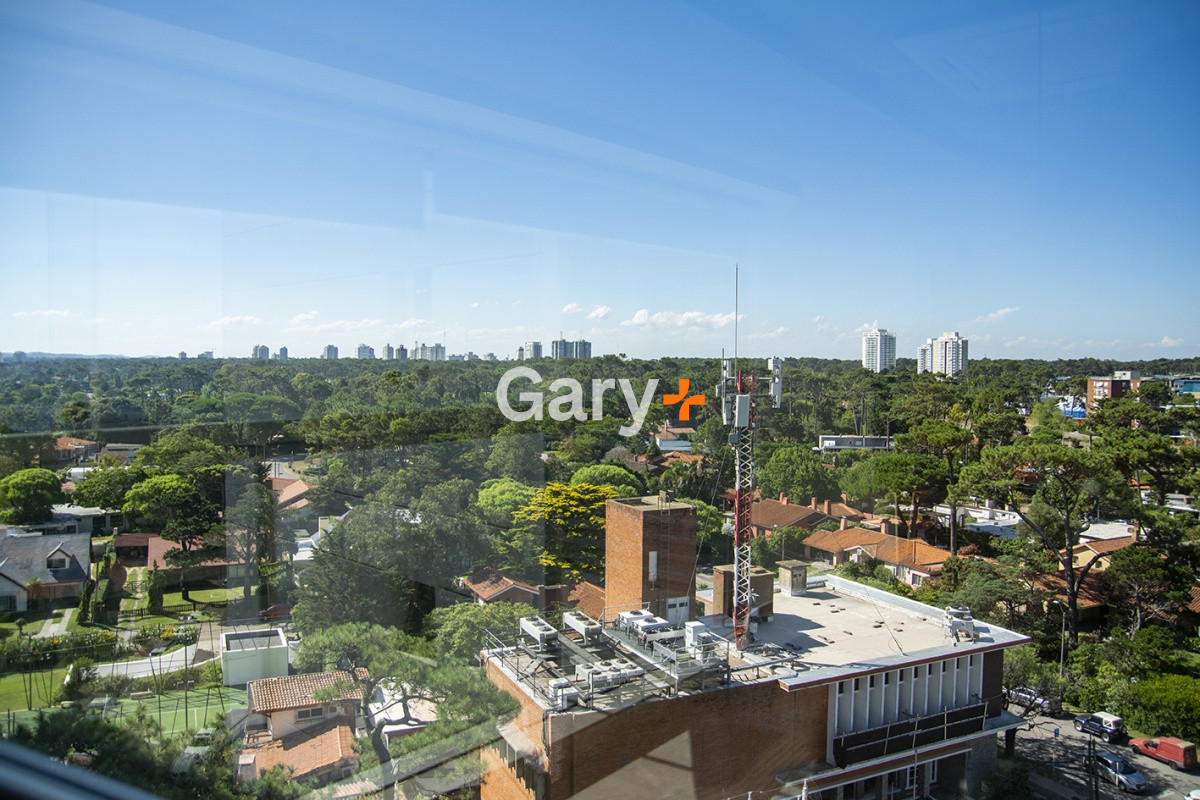 Apartamento ID.28248 - Apartamento 2 dormitorios en venta a metros del mar, Punta del Este