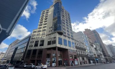 2 OFICINAS EN VENTA UNIFICADAS EN CIUDAD VIEJA