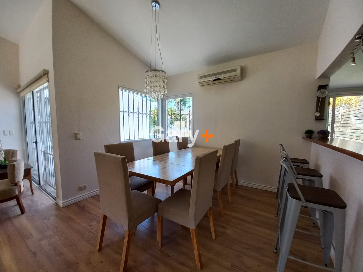 Casa ID.27064 - Vende casa de 3 dormitorios totalmente reformada. Con piscina climatizada. Cerca de colegios, Punta del Este 