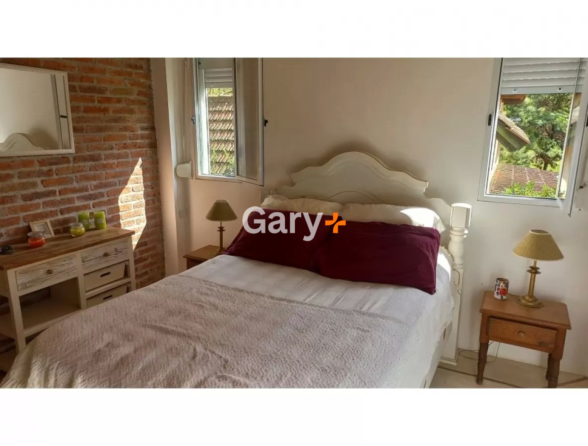 Casa ID.27974 - Venta Casa 3 dormitorios y piscina en a 100 mts de la playa en Balneario Buenos Aires