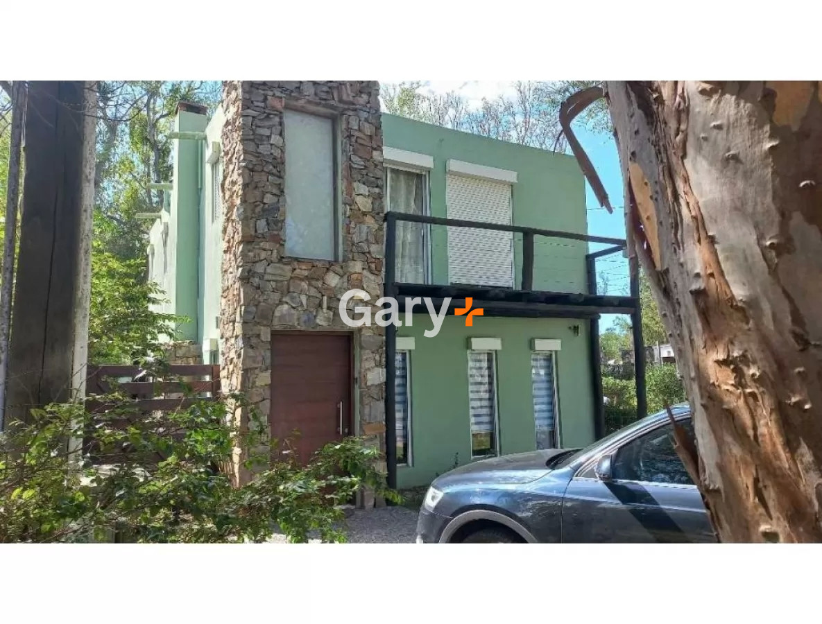 Casa ID.27974 - Venta Casa 3 dormitorios y piscina en a 100 mts de la playa en Balneario Buenos Aires