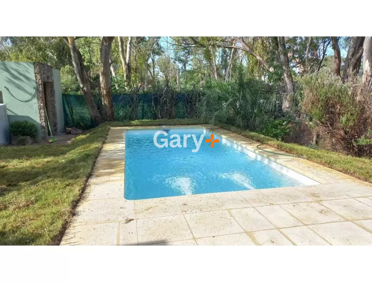 Casa ID.27974 - Venta Casa 3 dormitorios y piscina en a 100 mts de la playa en Balneario Buenos Aires