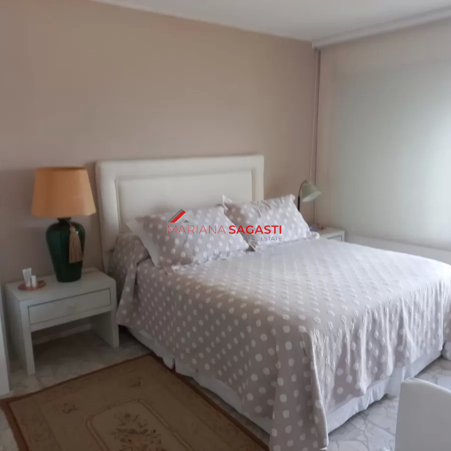 Apartamento ID.3902 - Apartamento de 3 dormitorios en venta en Punta del Este, vista al puerto.