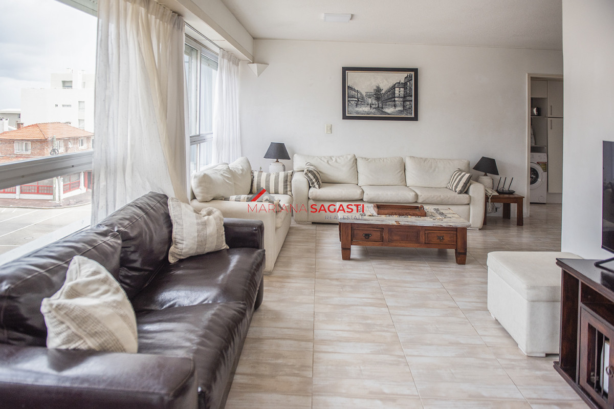 Apartamento ID.3502 - Departamento en excelente zona