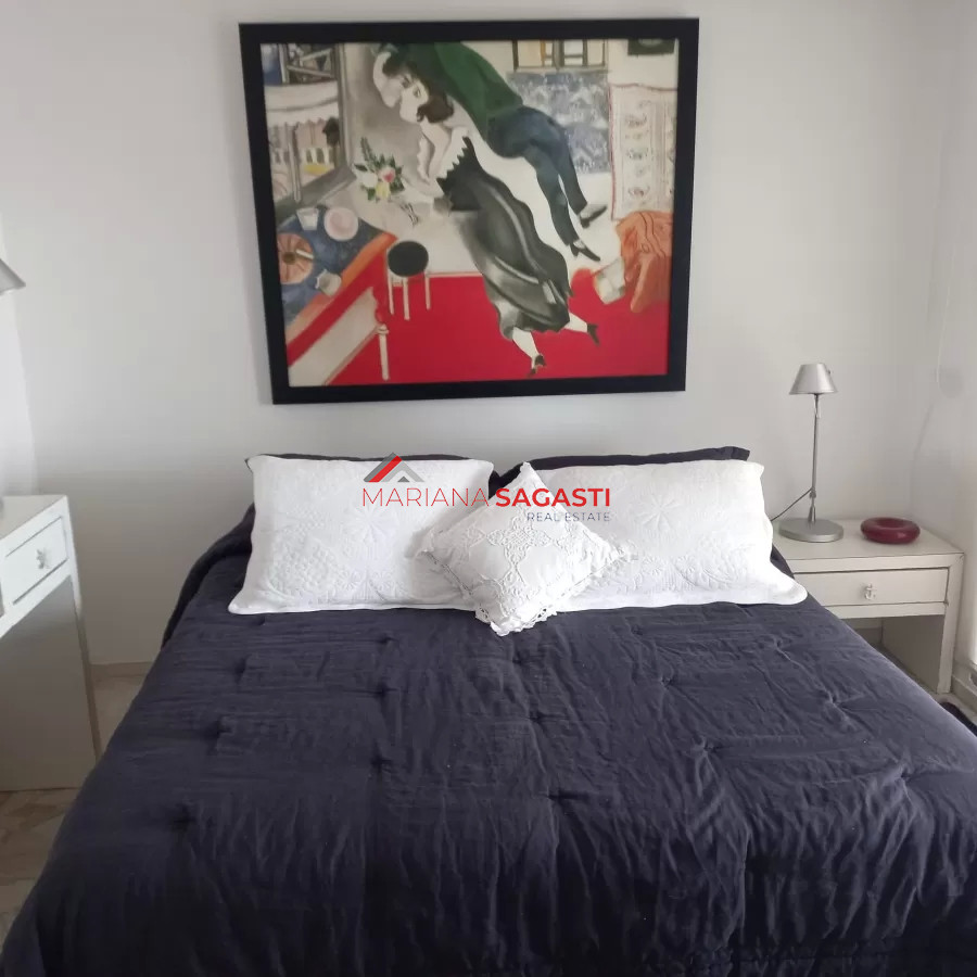 Apartamento ID.3902 - Apartamento de 3 dormitorios en venta en Punta del Este, vista al puerto.