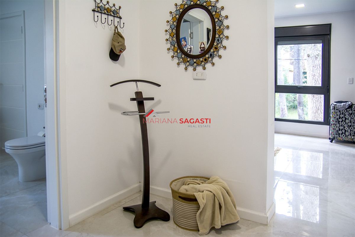 Casa ID.4045 - Casa ideal de 4 dormitorios en suite en San Rafael Punta del Este.