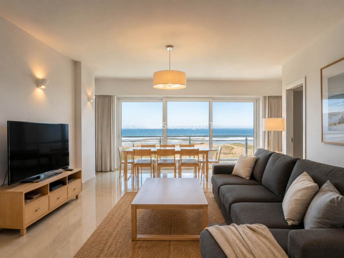 Apartamento ID.1682 - Vende apartamento con vista al mar, de 4 dormitorios en Brava, Punta del Este