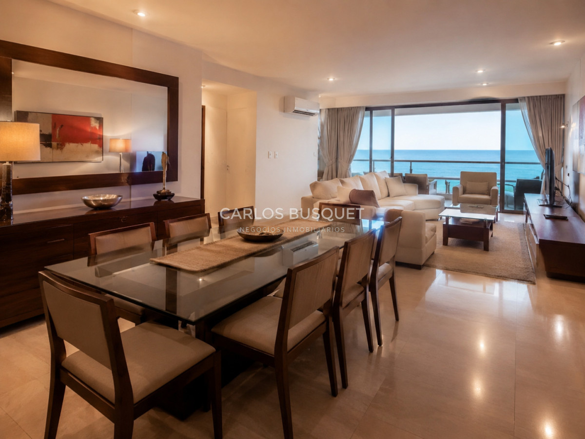 Apartamento ID.1682 - Vende apartamento con vista al mar, de 4 dormitorios en Brava, Punta del Este