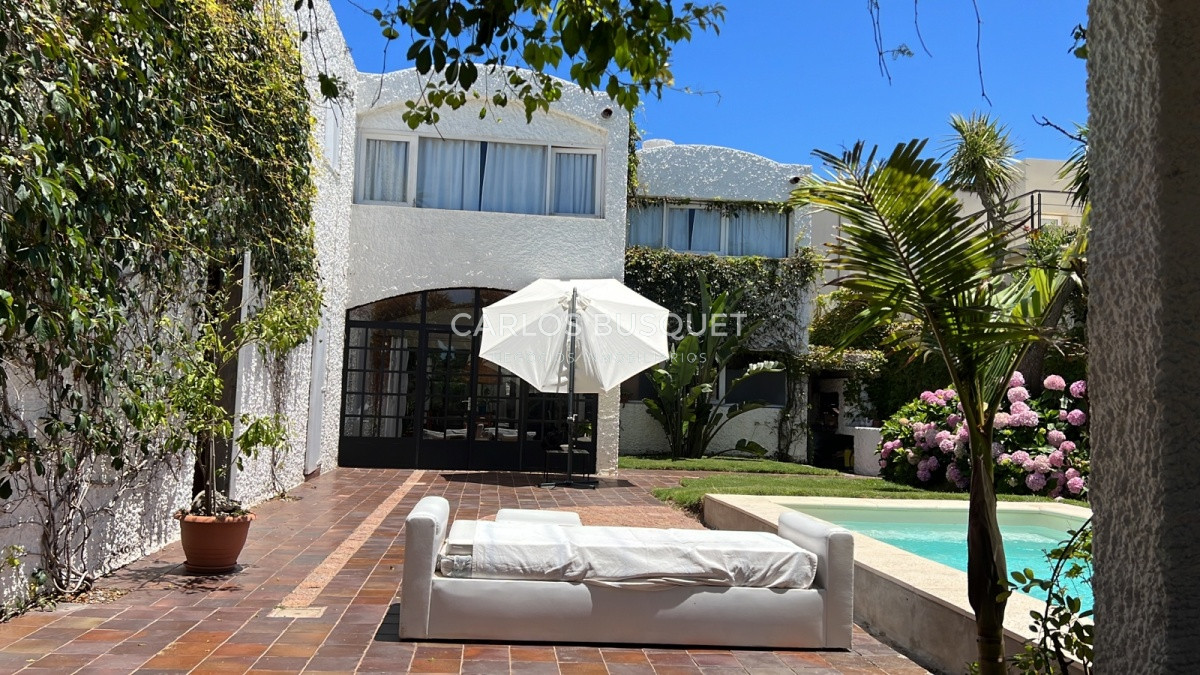 Casa ID.85 - Hermosa casa en venta en zona de la península.