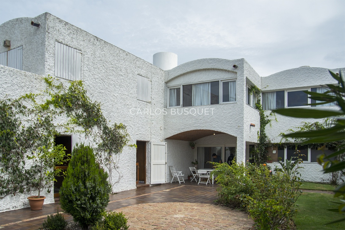 Casa ID.85 - Hermosa casa en venta en zona de la península.
