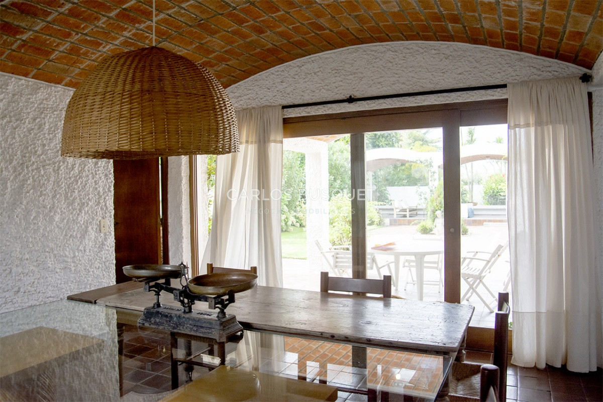 Casa ID.85 - Hermosa casa en venta en zona de la península.