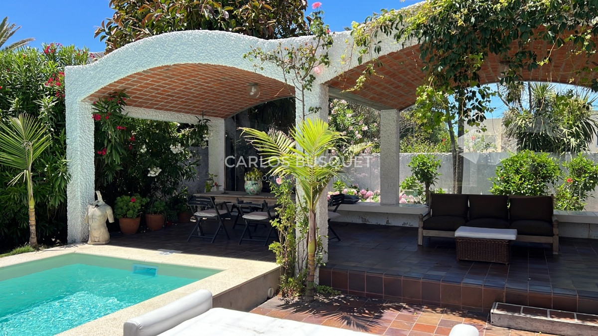 Casa ID.85 - Hermosa casa en venta en zona de la península.