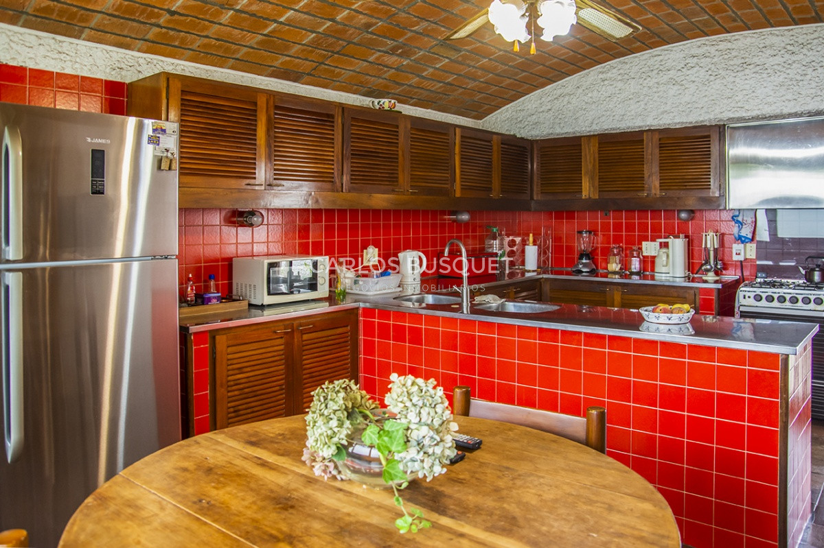 Casa ID.85 - Hermosa casa en venta en zona de la península.