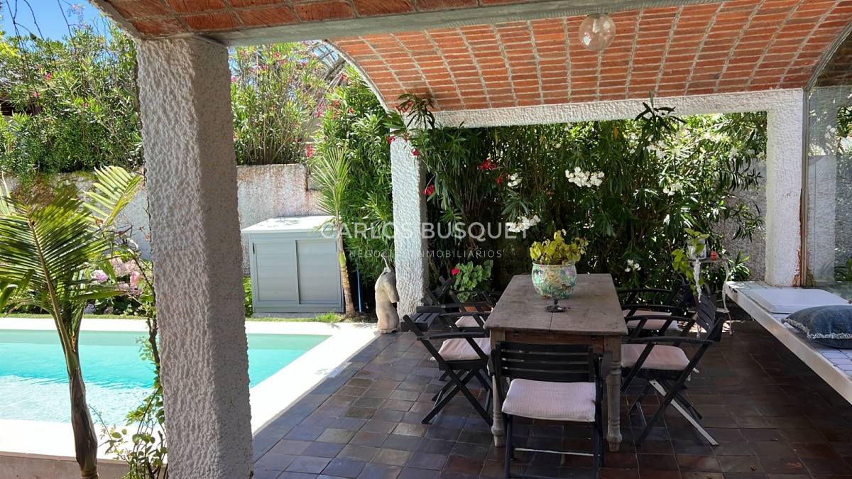Casa ID.85 - Hermosa casa en venta en zona de la península.
