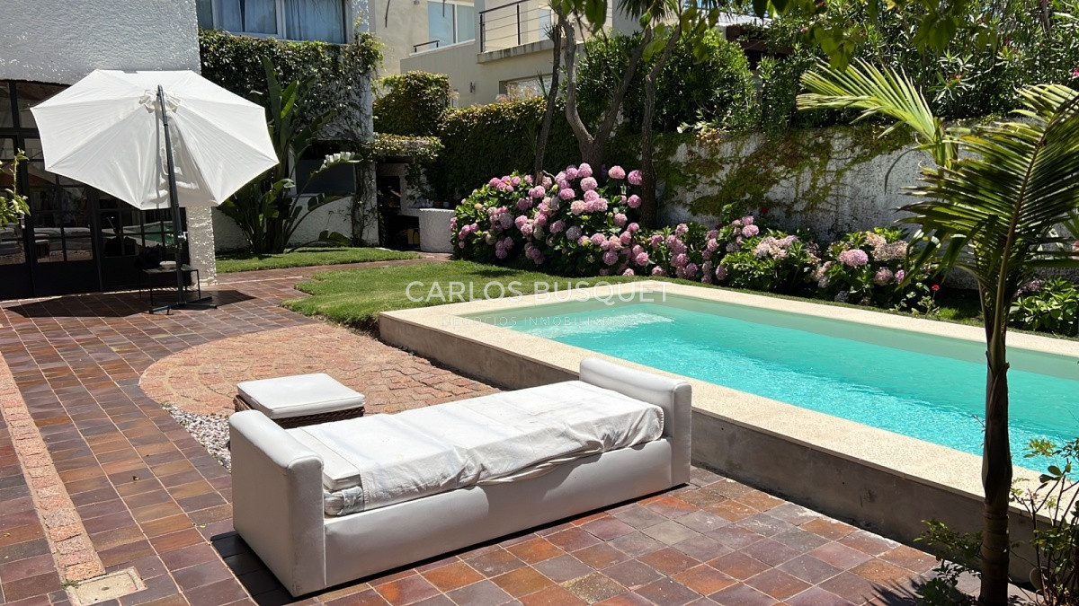 Casa ID.85 - Hermosa casa en venta en zona de la península.