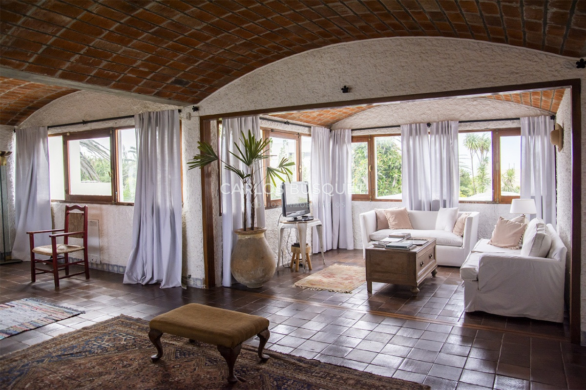 Casa ID.85 - Hermosa casa en venta en zona de la península.