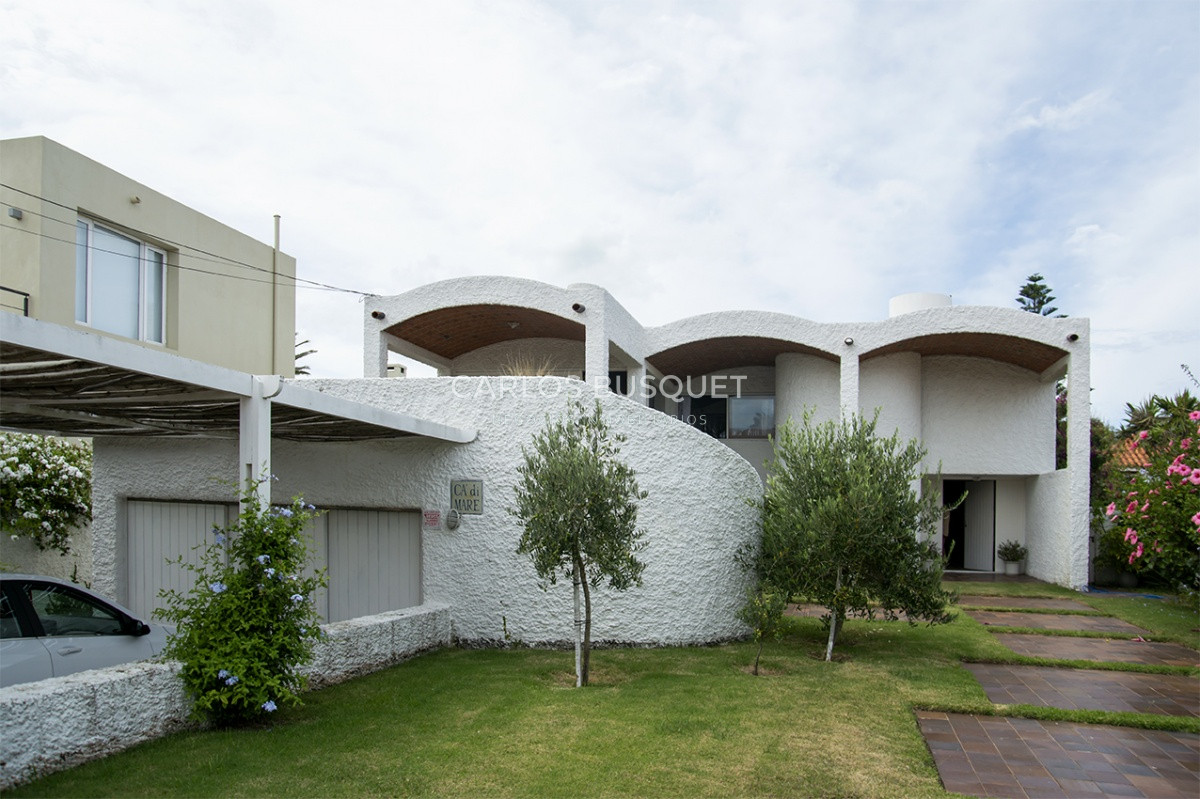 Casa ID.85 - Hermosa casa en venta en zona de la península.
