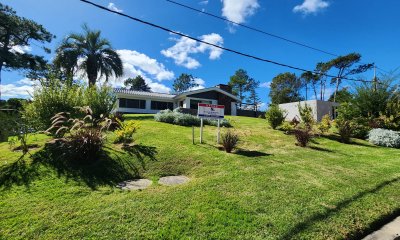 Casa en venta 3 dormitorios CÓRDOBA, 3 dormitorios, Punta del Este
