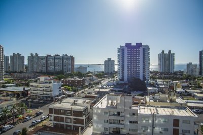 Apartamento 2 dormitorios  con vista al mar en Punta del Este