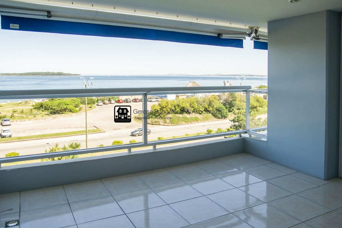Apartamento ID.1808 - Hermoso Departamento en venta con vista al mar, primera fila