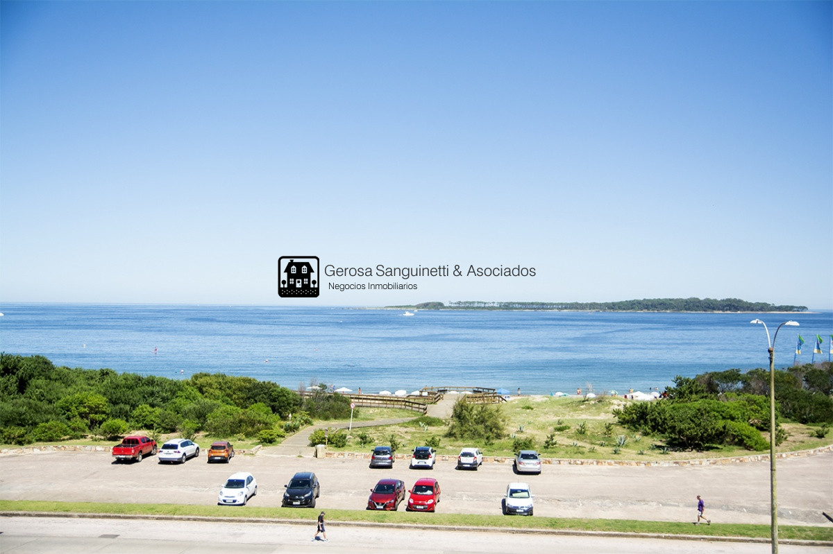 Apartamento ID.1808 - Hermoso Departamento en venta con vista al mar, primera fila