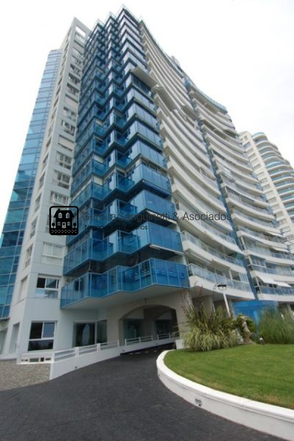 Apartamento ID.1808 - Hermoso Departamento en venta con vista al mar, primera fila