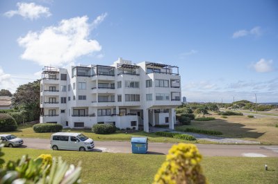 Venta Apartamento sobre la rambla,  Rincon del Indio. - PSK2219A