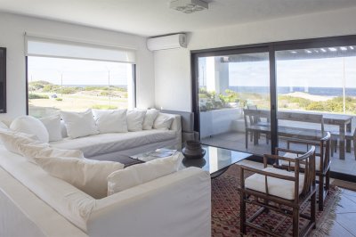 Venta Apartamento sobre la rambla,  Rincon del Indio. - PSK2219A