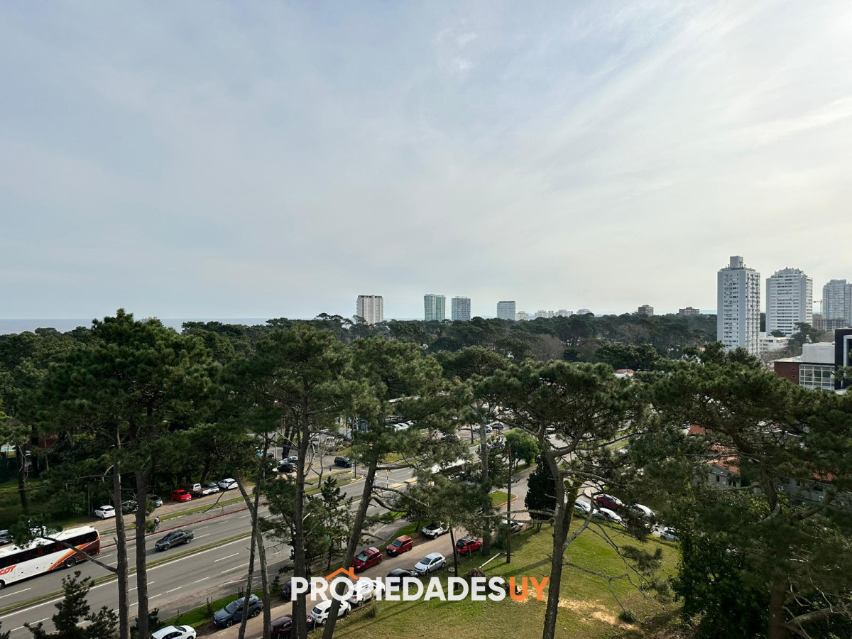 Edificio Doce Lunas