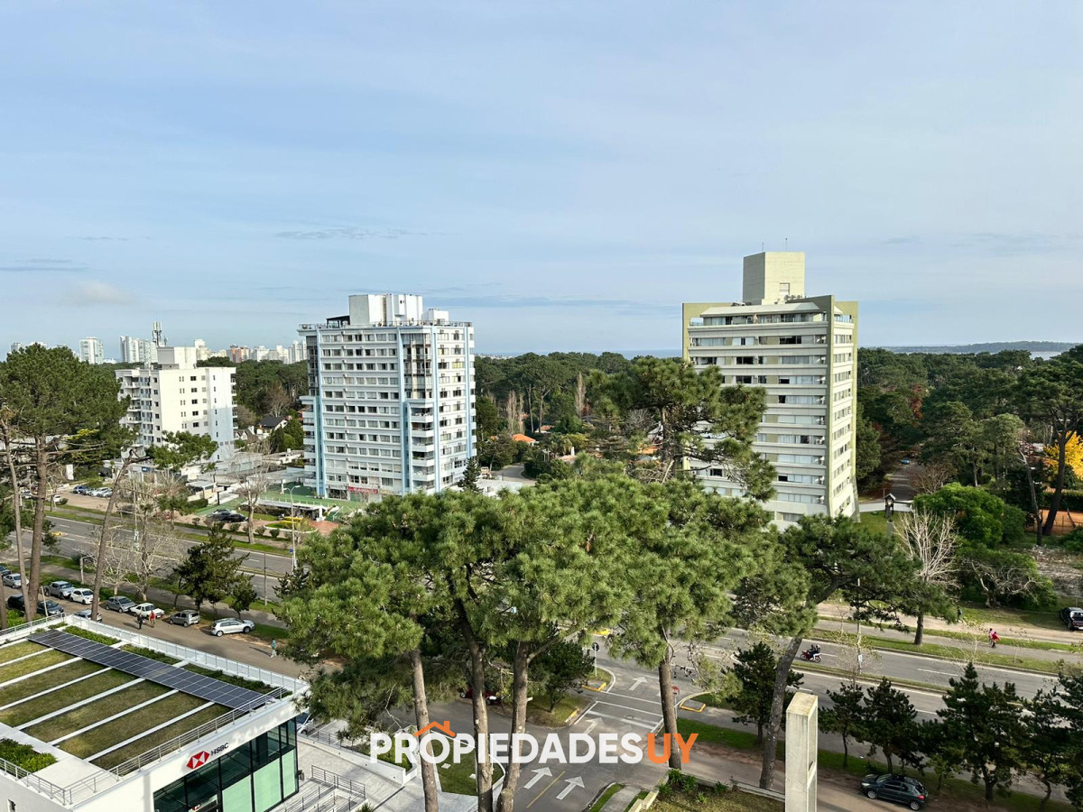 Edificio Doce Lunas