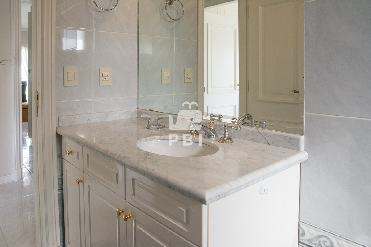 RGVwYXJ0YW1lbnRvIGRlIDMgZG9ybWl0b3Jpb3MgZW4gdmVudGEgZnJlbnRlIGEgUGxheWEgTWFuc2EsIENvcmFsIFRvd2VyIC0gRWRpZmljaW8gLyBUb3JyZSBDb3JhbCBUb3dlciAtIFJlZiA6IFBCSTE1NDA4