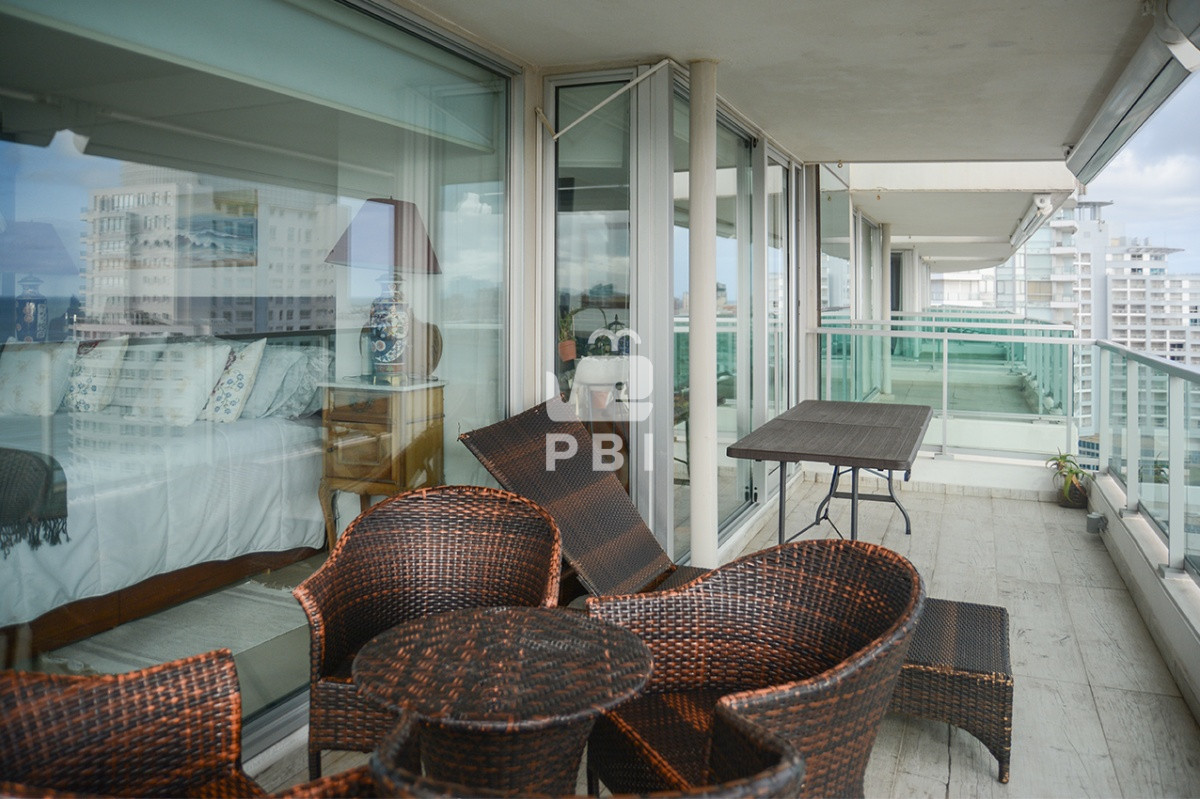 RGVwYXJ0YW1lbnRvIGRlIDMgZG9ybWl0b3Jpb3MgZW4gdmVudGEgYSBwYXNvcyBkZWwgbWFyLiBHYWxhIFRvd2VyIC0gR2FsYSBUb3dlciAgLSBSZWYgOiBQQkkxNTc3Mg==