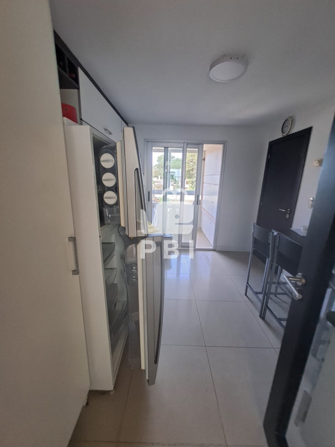 QXBhcnRhbWVudG8gZW4gUGxheWEgTWFuc2EgYSBsYSB2ZW50YSAzIERvcm1pdG9yaW9zIGNvbiB2aXN0YSAtIEdhbGEgVG93ZXIgIC0gUmVmIDogUEJJMTU3NzM=