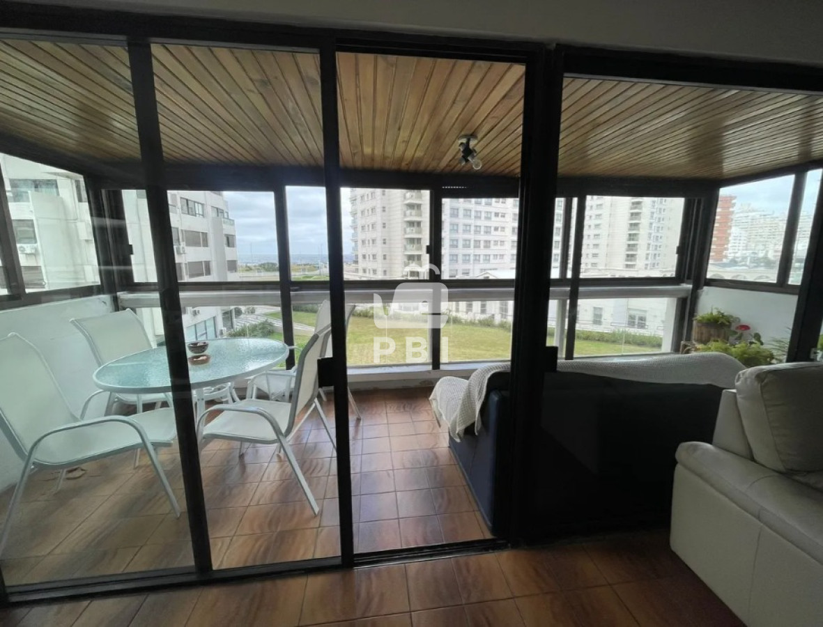 QXBhcnRhbWVudG8gZW4gdmVudGEgZGUgMyBkb3JtaXRvcmlvcyBlbiBQdW50YSBkZWwgRXN0ZSBjb24gdmlzdGEgYWwgbWFyIC0gUGFycXVlbWFyIENlbnRlciAtIFJlZiA6IFBCSTE1NDA5