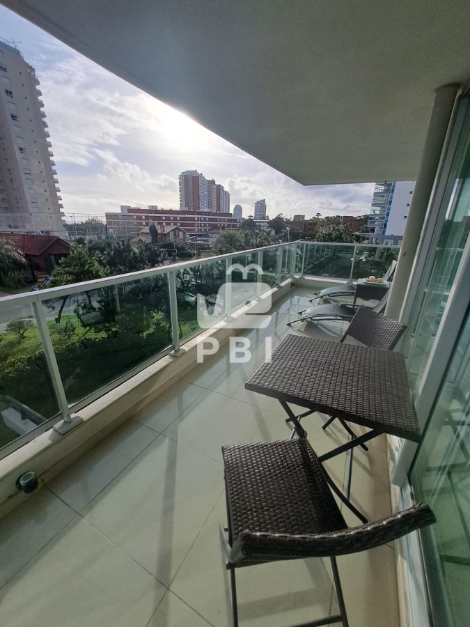 QXBhcnRhbWVudG8gZW4gUGxheWEgTWFuc2EgYSBsYSB2ZW50YSAzIERvcm1pdG9yaW9zIGNvbiB2aXN0YSAtIEdhbGEgVG93ZXIgIC0gUmVmIDogUEJJMTU3NzM=