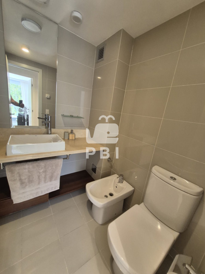 QXBhcnRhbWVudG8gZW4gVmVudGEgZGUgMiBkb3JtaXRvcmlvcyBlbiBQdW50YSBkZWwgRXN0ZSBTb2JyZSBSb29zZXZlbHQgLSBCZSBQdW50YSAgLSBSZWYgOiBQQkkxNTc3Nw==