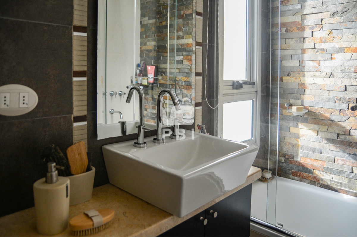 RGVwYXJ0YW1lbnRvIGRlIDMgZG9ybWl0b3Jpb3MgZW4gdmVudGEgYSBwYXNvcyBkZWwgbWFyLiBHYWxhIFRvd2VyIC0gR2FsYSBUb3dlciAgLSBSZWYgOiBQQkkxNTc3Mg==