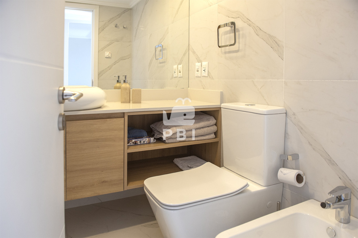 VmVuZGUgZGVwYXJ0YW1lbnRvIGRlIDIgZG9ybWl0b3Jpb3MgZW4gUGxheWEgTWFuc2EsIFB1bnRhIGRlbCBFc3RlICAtIEVkaWZpY2lvIC8gVG9ycmUgQ3J1Y2Vyb3MgLSBSZWYgOiBQQkkxNTM3Ng==