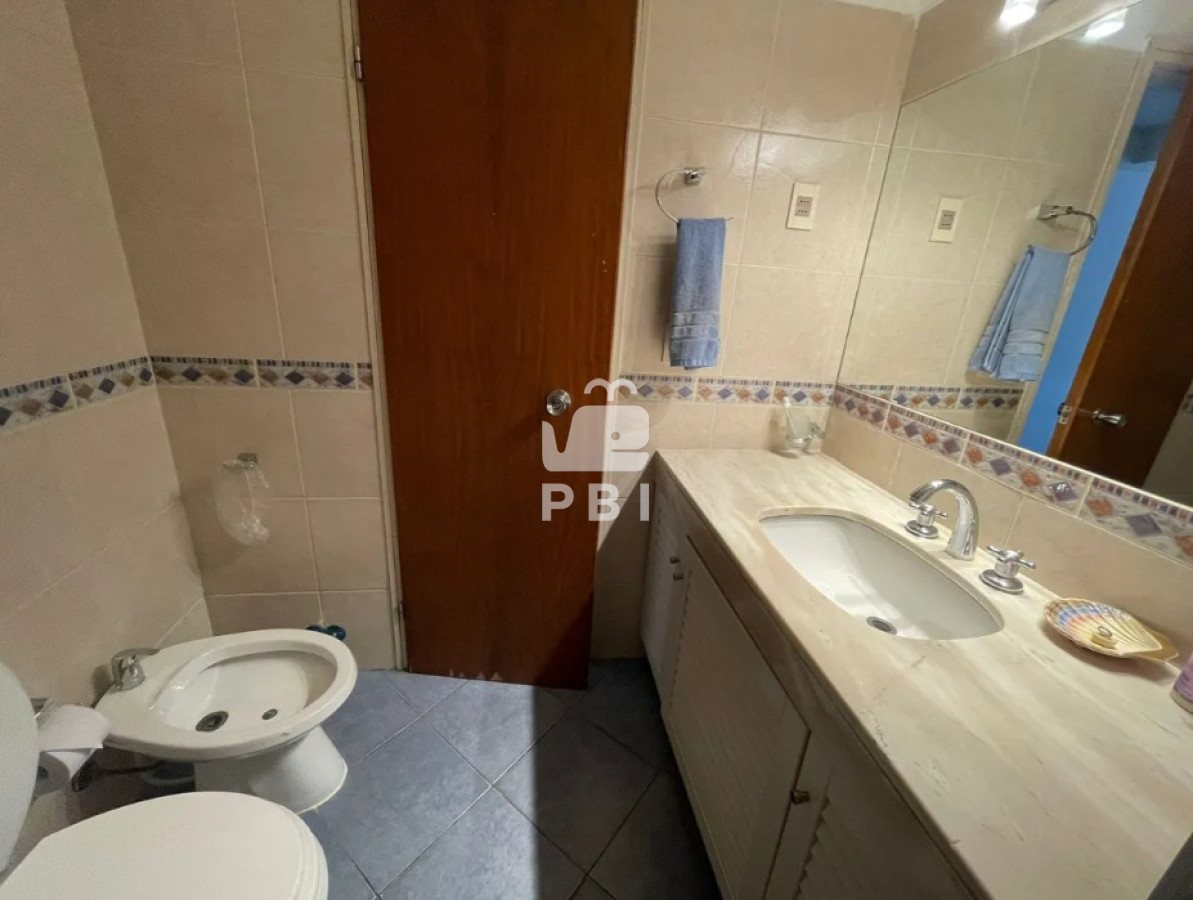 QXBhcnRhbWVudG8gZW4gdmVudGEgZGUgMyBkb3JtaXRvcmlvcyBlbiBQdW50YSBkZWwgRXN0ZSBjb24gdmlzdGEgYWwgbWFyIC0gUGFycXVlbWFyIENlbnRlciAtIFJlZiA6IFBCSTE1NDA5