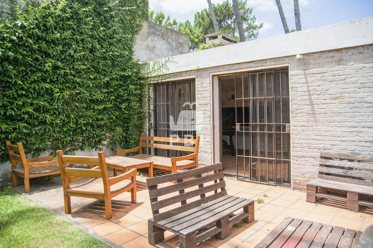 RXhjZWxlbnRlIGNoYWxldCBkZSA1IGRvcm1pdG9yaW9zIGVuIHZlbnRhIGEgcGFzb3MgZGUgUGxheWEgTWFuc2EgUHVudGEgZGVsIEVzdGUgLSBSZWYgOiBQQkkxNTc1OA==