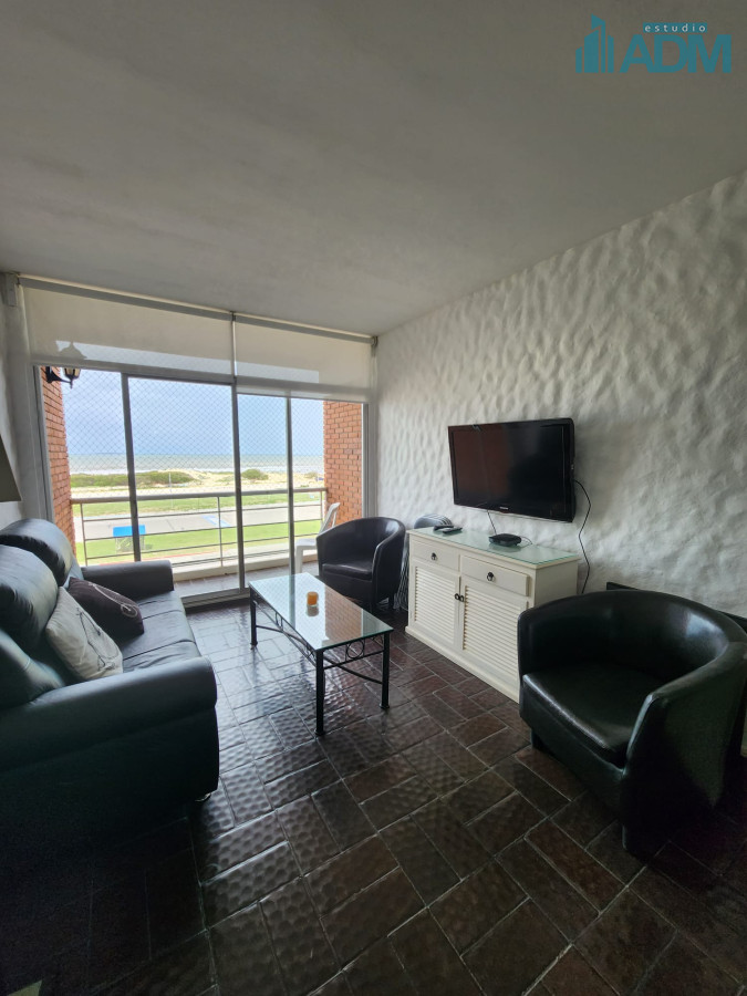 Apartamento de 3 dormitorios frente a la Brava. Punta del Este ,MARENOSTRUM