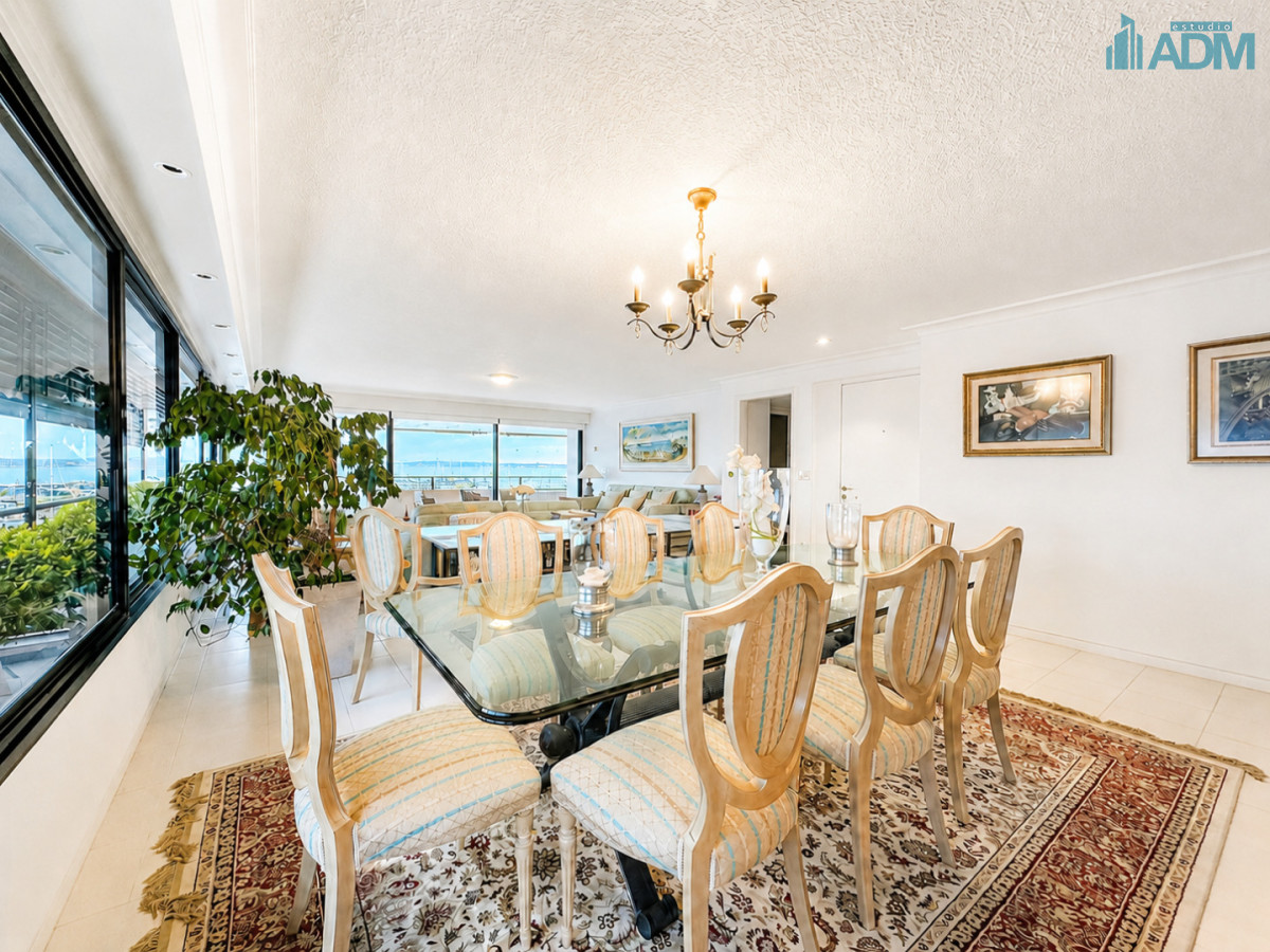 Apartamento ID.2021 - Departamento en Portofino con 2 garajes y hermosa vista al Puerto, Punta del Este