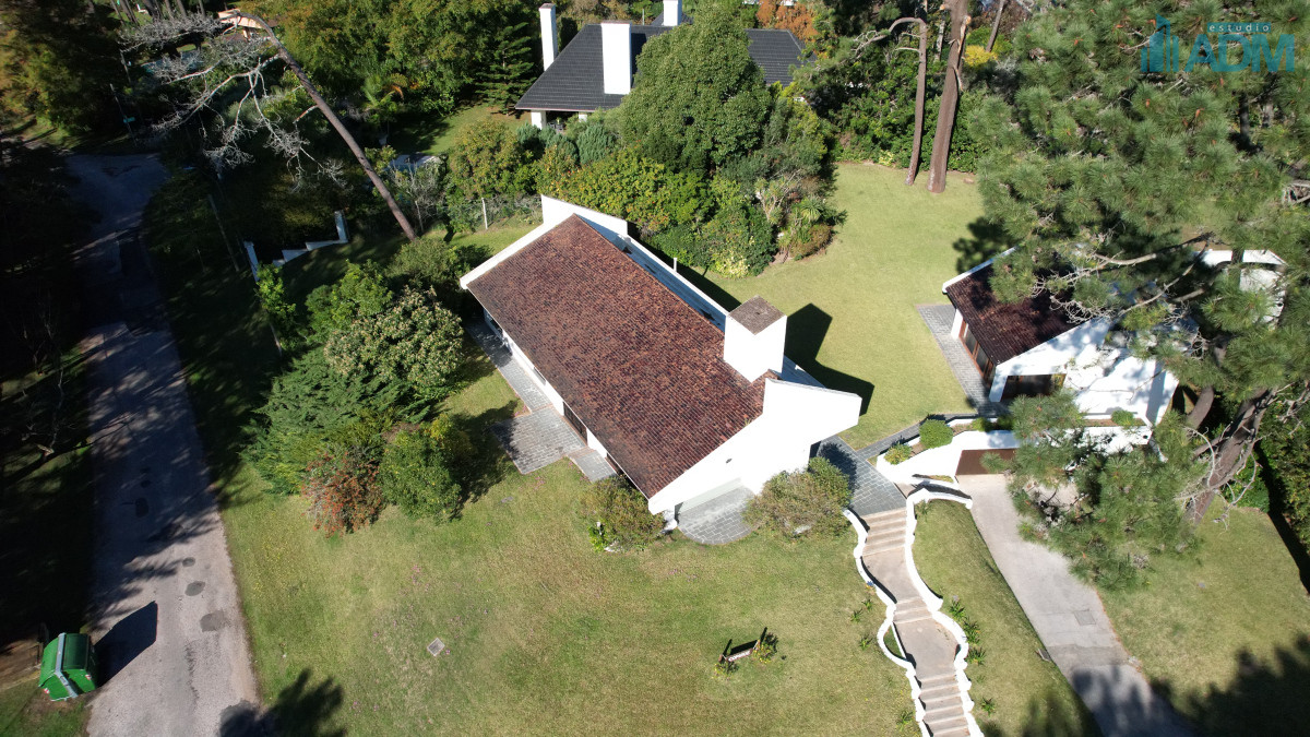 Casa ID.1829 - Casa en venta en Lugano, Punta del este, 3 dormitorios y dependencia